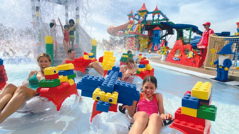 Full Day Visit to Dubai Parks (1 Day - 2 Parks)