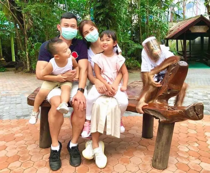 Full Day Safari World and Marine Park