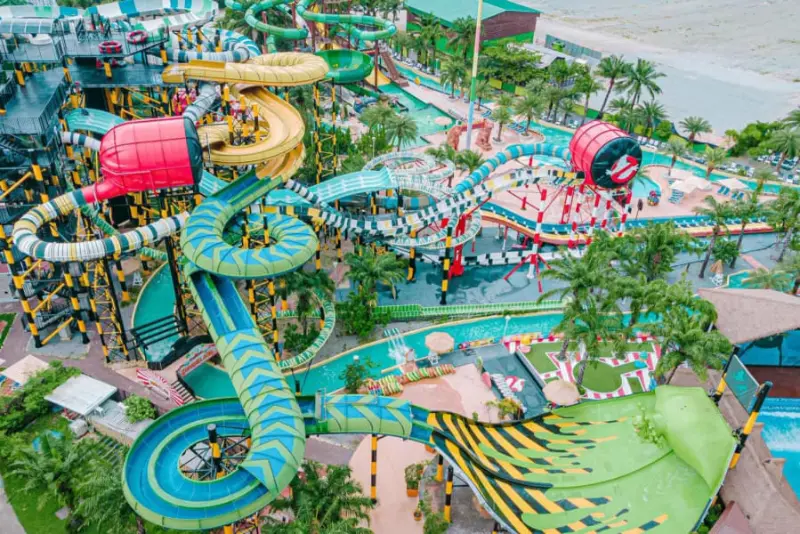 Full day Columbia Picture Aquaverse