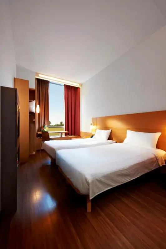 Ibis Singapore Novena